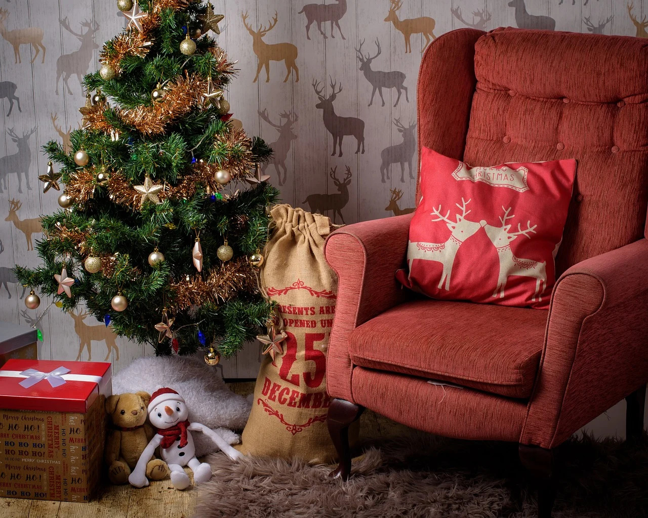 How to decorate hostel room this Festive Season