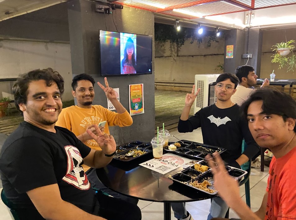 good food at hostel