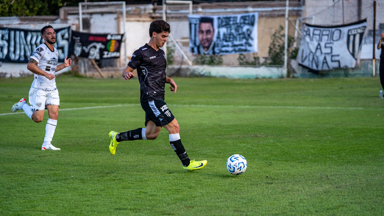 Join These Top Football Clubs in Pune Today